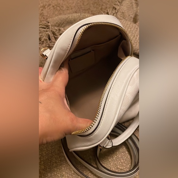 Coach Sydney Satchel In Signature Canvas and Wallet - Picture 4 of 6